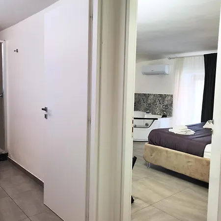 De Curtis Lägenhet *